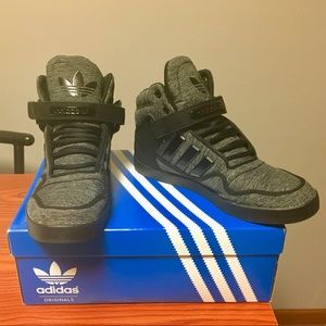 Adidas Originals AR 2.0 Black Pack Men’s Size 9
